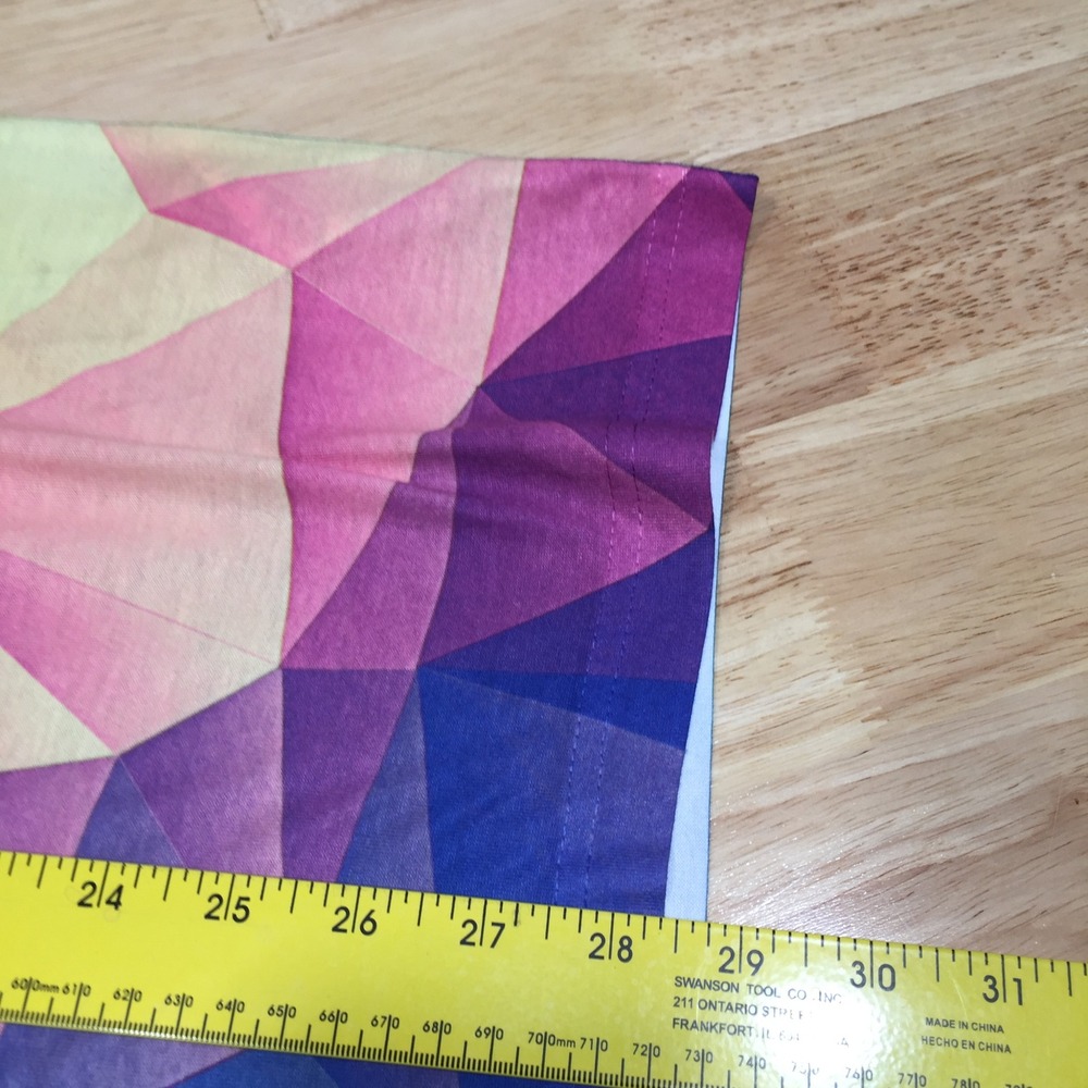 Threadless Mens T-Shirt Large Multi Color Excellent Geometric Polygon Print - Picture 5 of 6